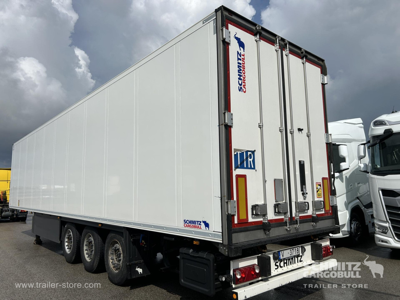 Puspiekabe izotermiskais SCHMITZ Reefer Standard: foto 10