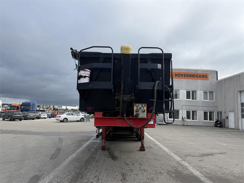 Benalu 38 m³ - Puspiekabe pašizgāzējs: foto 2 Benalu 38 m³ - Puspiekabe pašizgāzējs: foto 2