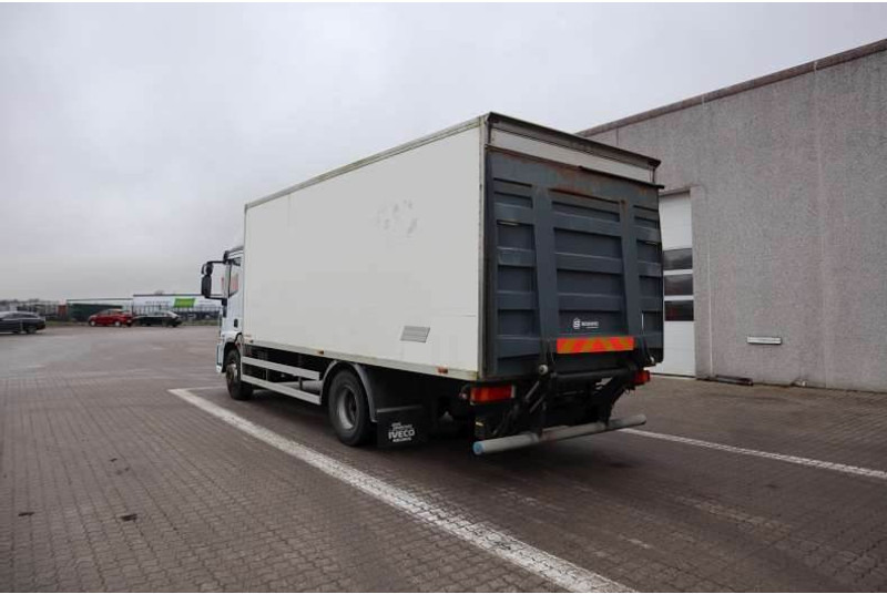 Iveco Eurocargo 4X2 Kasse-lift Afhentning - Kravas automašīna ar slēgto virsbūvi: foto 4 Iveco Eurocargo 4X2 Kasse-lift Afhentning - Kravas automašīna ar slēgto virsbūvi: foto 4