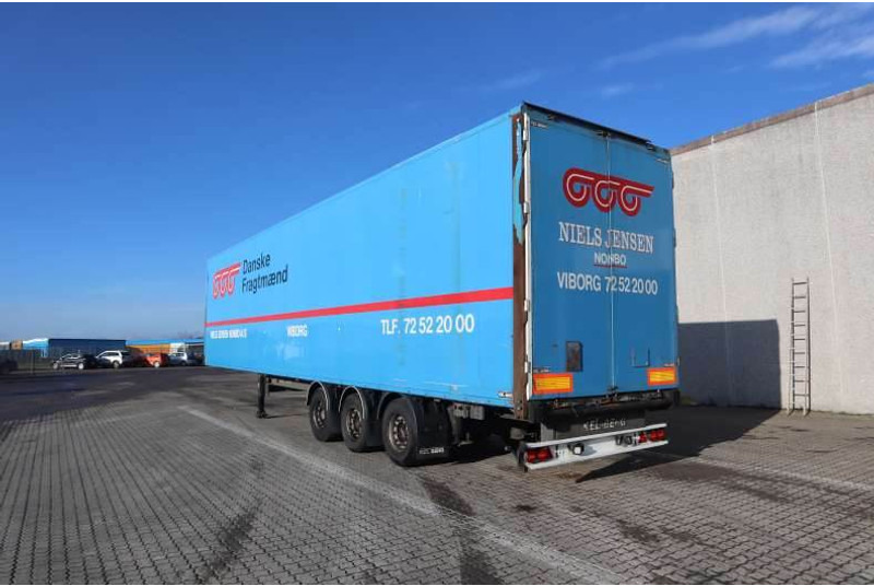 KEL-BERG 34 pl. Curtainsider/Planenauflieger/Gardintrailer - Puspiekabe slēgtā virsbūve: foto 4 KEL-BERG 34 pl. Curtainsider/Planenauflieger/Gardintrailer - Puspiekabe slēgtā virsbūve: foto 4