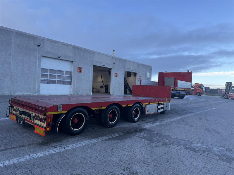 KLC Trailer Udtrækkelig - Puspiekabe zema profila platforma: foto 4 KLC Trailer Udtrækkelig - Puspiekabe zema profila platforma: foto 4