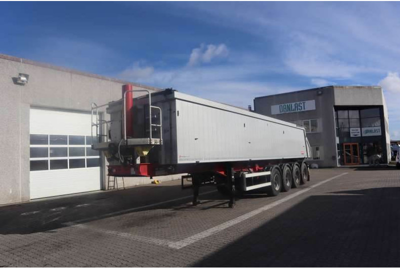 Langendorf 4-axle Tipper/Kipper/Tiptrailer 35 m³ - Puspiekabe pašizgāzējs: foto 1 Langendorf 4-axle Tipper/Kipper/Tiptrailer 35 m³ - Puspiekabe pašizgāzējs: foto 1