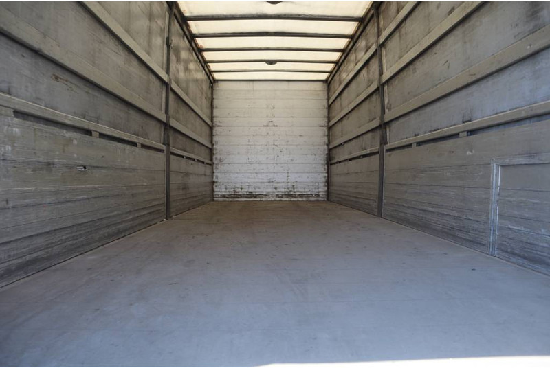 Kravas automašīna ar tentu Scania P 94-230 Curtainsider/Plane/Gardin: foto 6