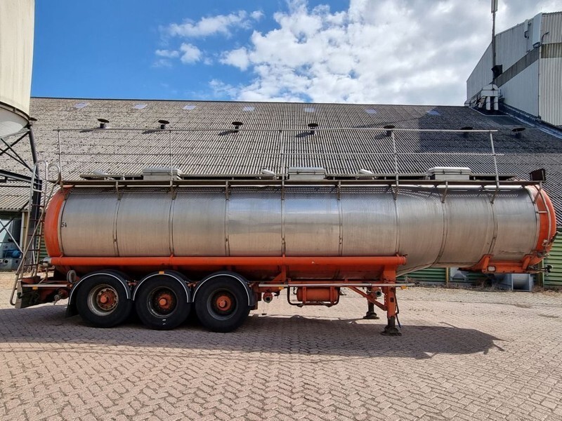 Burg Chemical - INOX - RVS - 31 m3 - 3 Comp. - Puspiekabe cisterna: foto 5 Burg Chemical - INOX - RVS - 31 m3 - 3 Comp. - Puspiekabe cisterna: foto 5