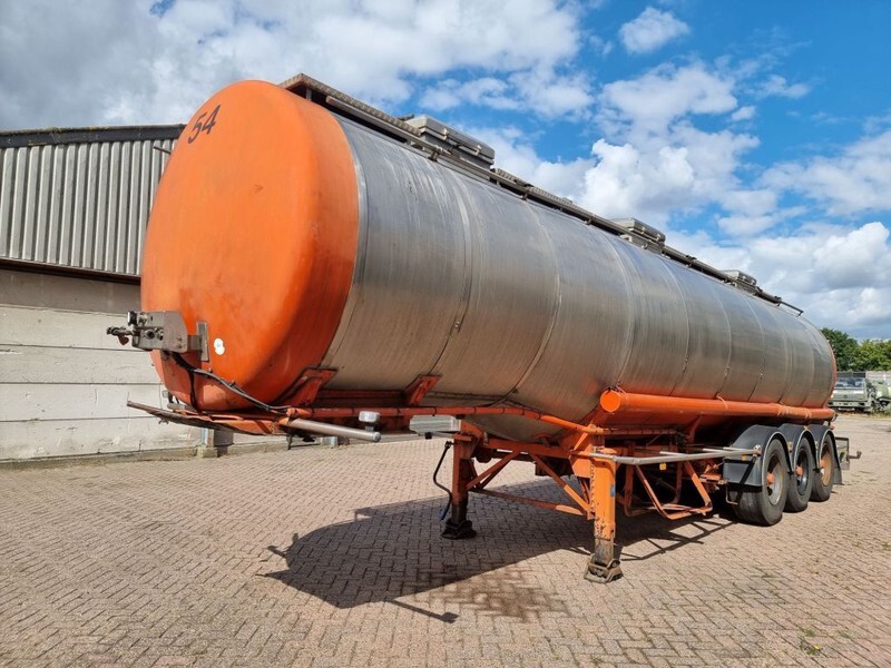Burg Chemical - INOX - RVS - 31 m3 - 3 Comp. - Puspiekabe cisterna: foto 2 Burg Chemical - INOX - RVS - 31 m3 - 3 Comp. - Puspiekabe cisterna: foto 2