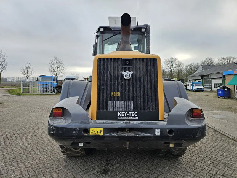 Riteņu iekrāvējs Case 821G: foto 6