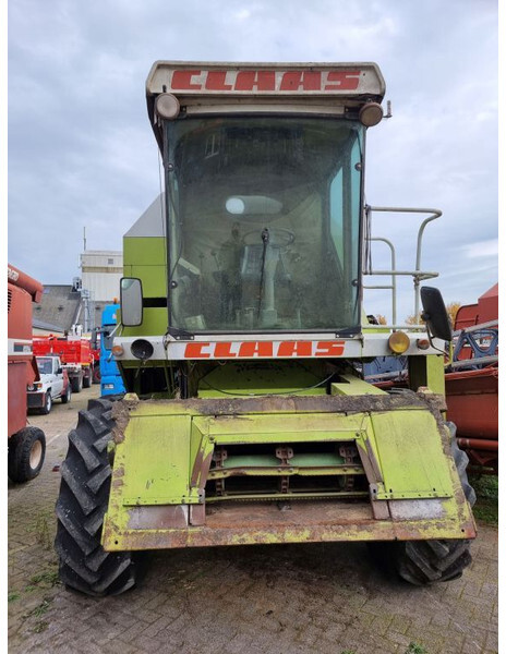 Claas 68s - Labības kombains: foto 2 Claas 68s - Labības kombains: foto 2