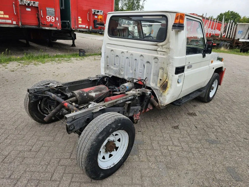 Toyota Land Cruiser LB71MOD - Komercauto: foto 5 Toyota Land Cruiser LB71MOD - Komercauto: foto 5
