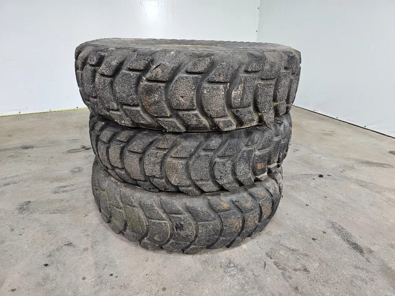 Michelin 18.00-33 - Riepa - Kravas automašīna: foto 1 Michelin 18.00-33 - Riepa - Kravas automašīna: foto 1