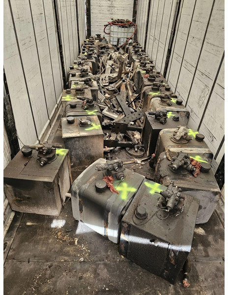 Onbekend 30x Complete PTO system - Hidraulika - Kravas automašīna: foto 1 Onbekend 30x Complete PTO system - Hidraulika - Kravas automašīna: foto 1