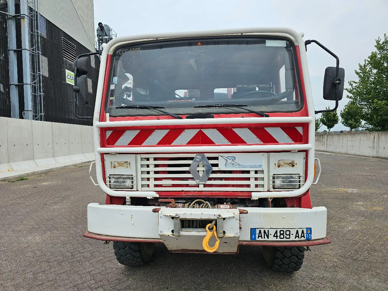 Renault M210 4x4 - Arbois 3500L - Ugunsdzēsēju mašīna: foto 2 Renault M210 4x4 - Arbois 3500L - Ugunsdzēsēju mašīna: foto 2