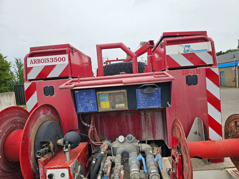 Ugunsdzēsēju mašīna Renault M210 Arbois 3500L: foto 17