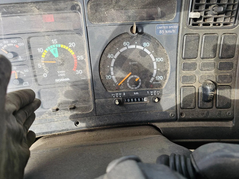 Kravas automašīna ar slēgto virsbūvi Scania P114-340 CP14: foto 20