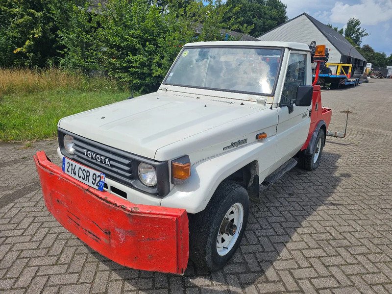 Toyota Land Cruiser LB71MOD - Vieglā automašīna: foto 1 Toyota Land Cruiser LB71MOD - Vieglā automašīna: foto 1