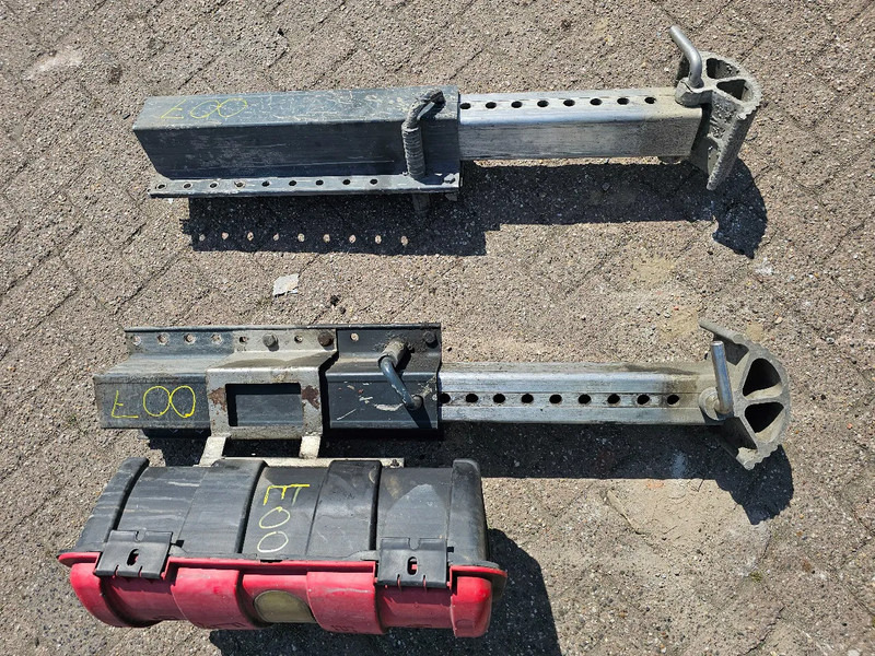 Jost Aluminium trailer steunpoot - 25KG - Rāmis/ Šasija - Kravas automašīna: foto 2 Jost Aluminium trailer steunpoot - 25KG - Rāmis/ Šasija - Kravas automašīna: foto 2