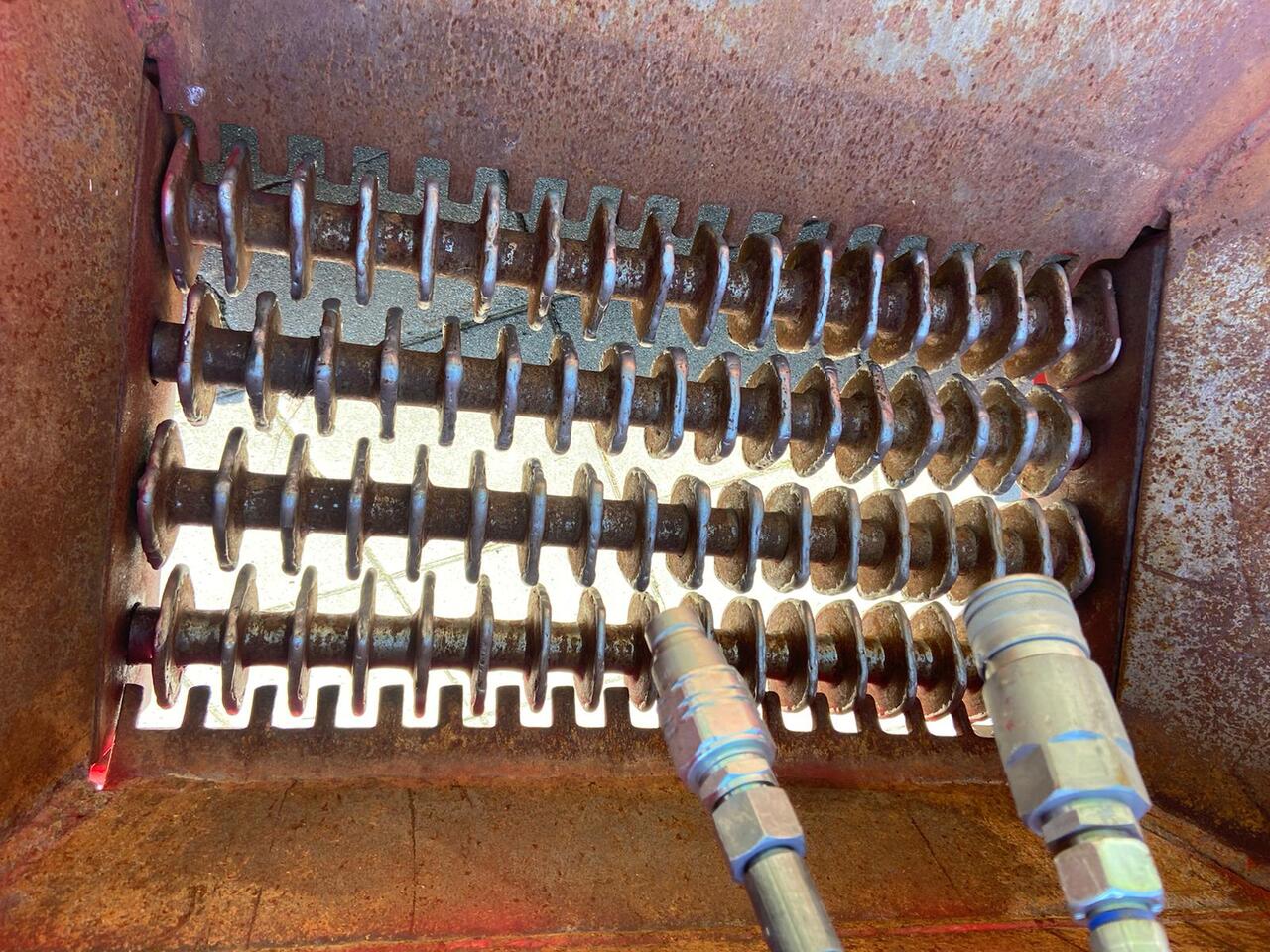 - Ekskavatora kauss - Ekskavators: foto 2 - Ekskavatora kauss - Ekskavators: foto 2