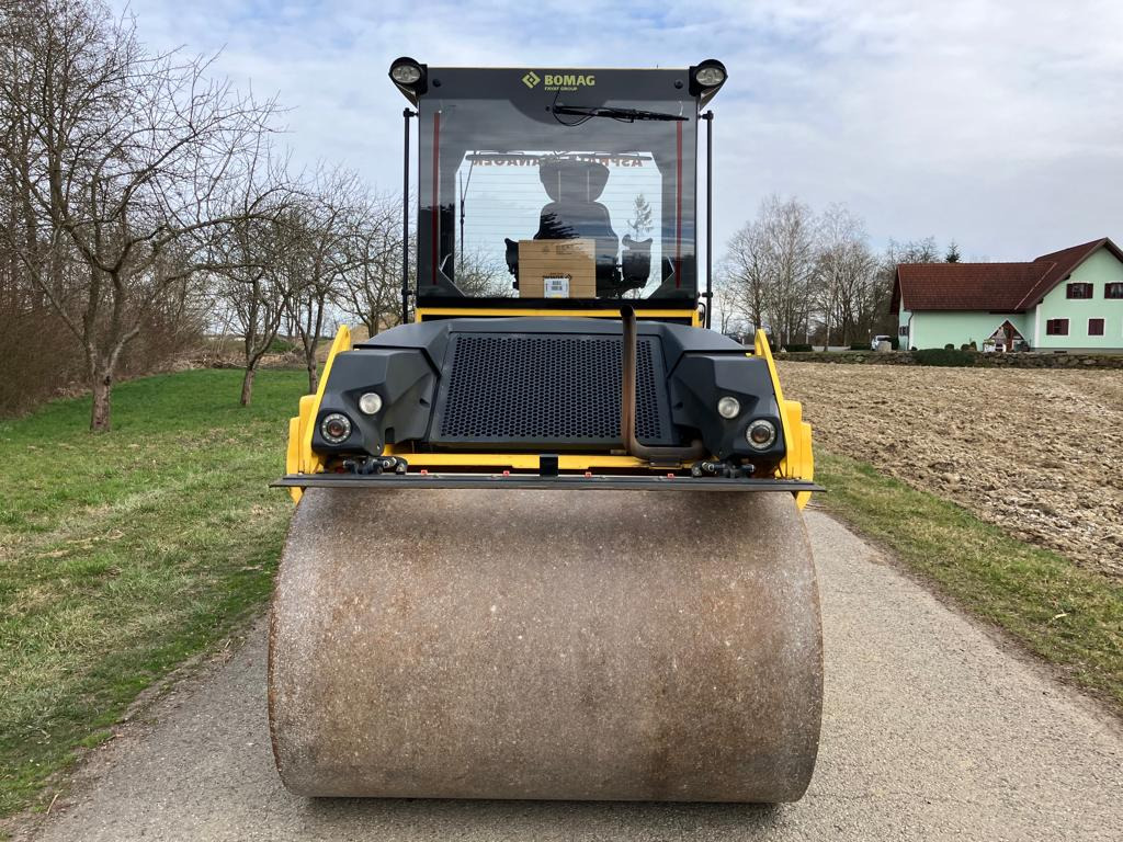 BOMAG BW 151 AD-5 AM - Veltnis: foto 5 BOMAG BW 151 AD-5 AM - Veltnis: foto 5