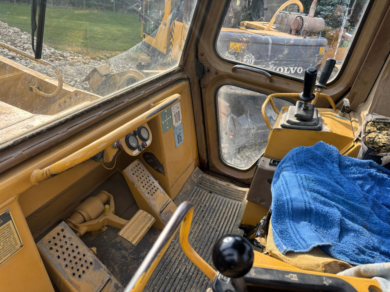 Buldozers CATERPILLAR 963: foto 10