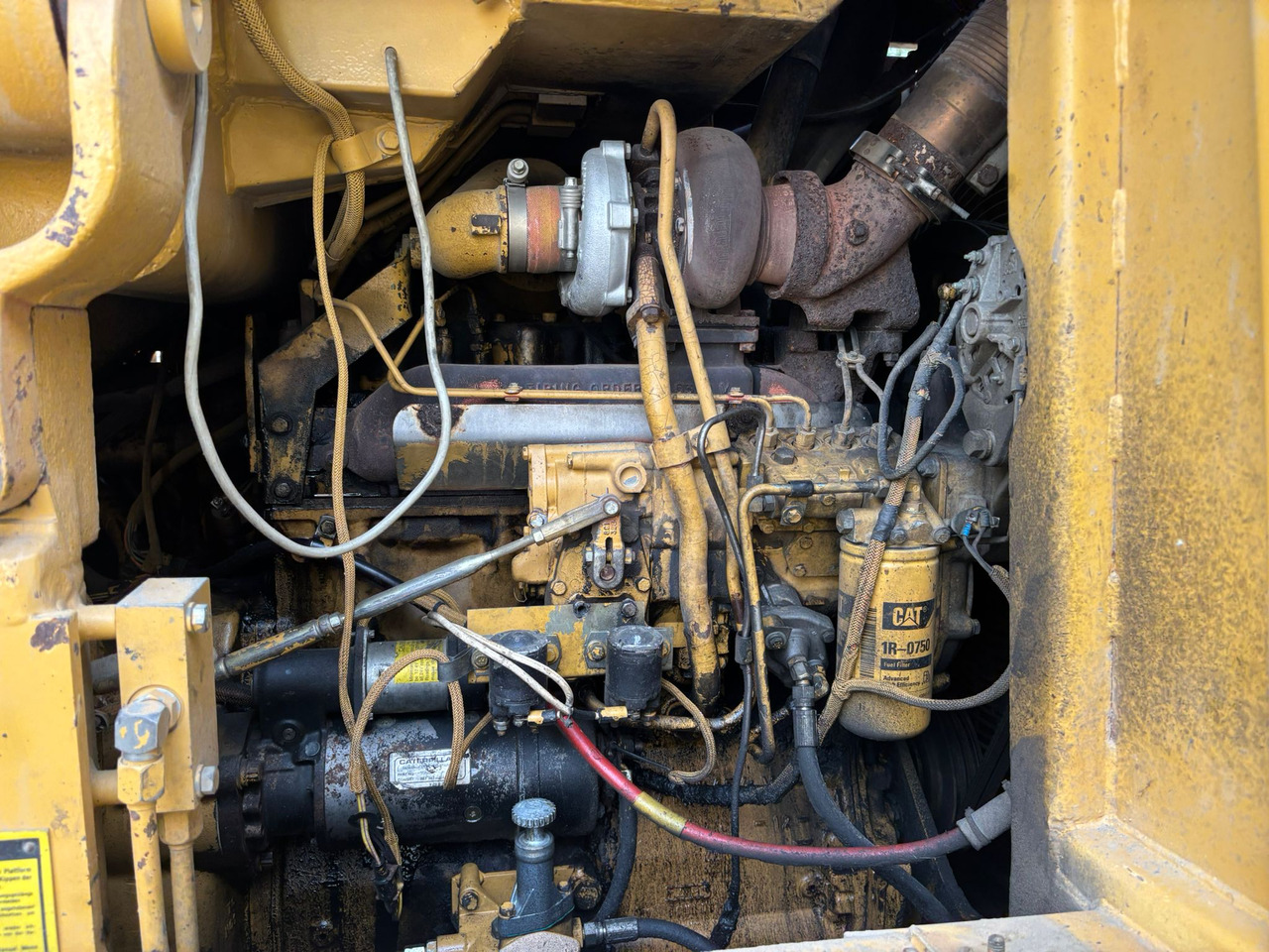 Buldozers CATERPILLAR 963: foto 8