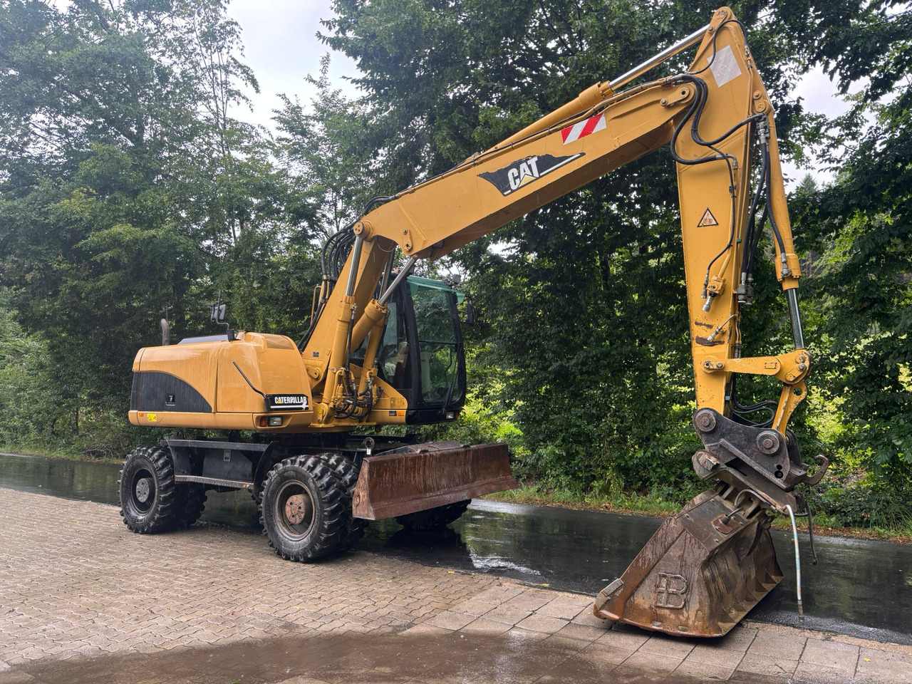 CATERPILLAR M 316 C - Riteņu ekskavators: foto 4 CATERPILLAR M 316 C - Riteņu ekskavators: foto 4