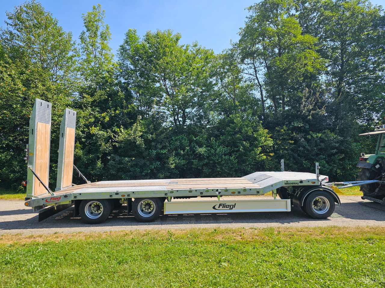 FLIEGL DTS-S 300 - Piekabe zema profila platforma: foto 2 FLIEGL DTS-S 300 - Piekabe zema profila platforma: foto 2