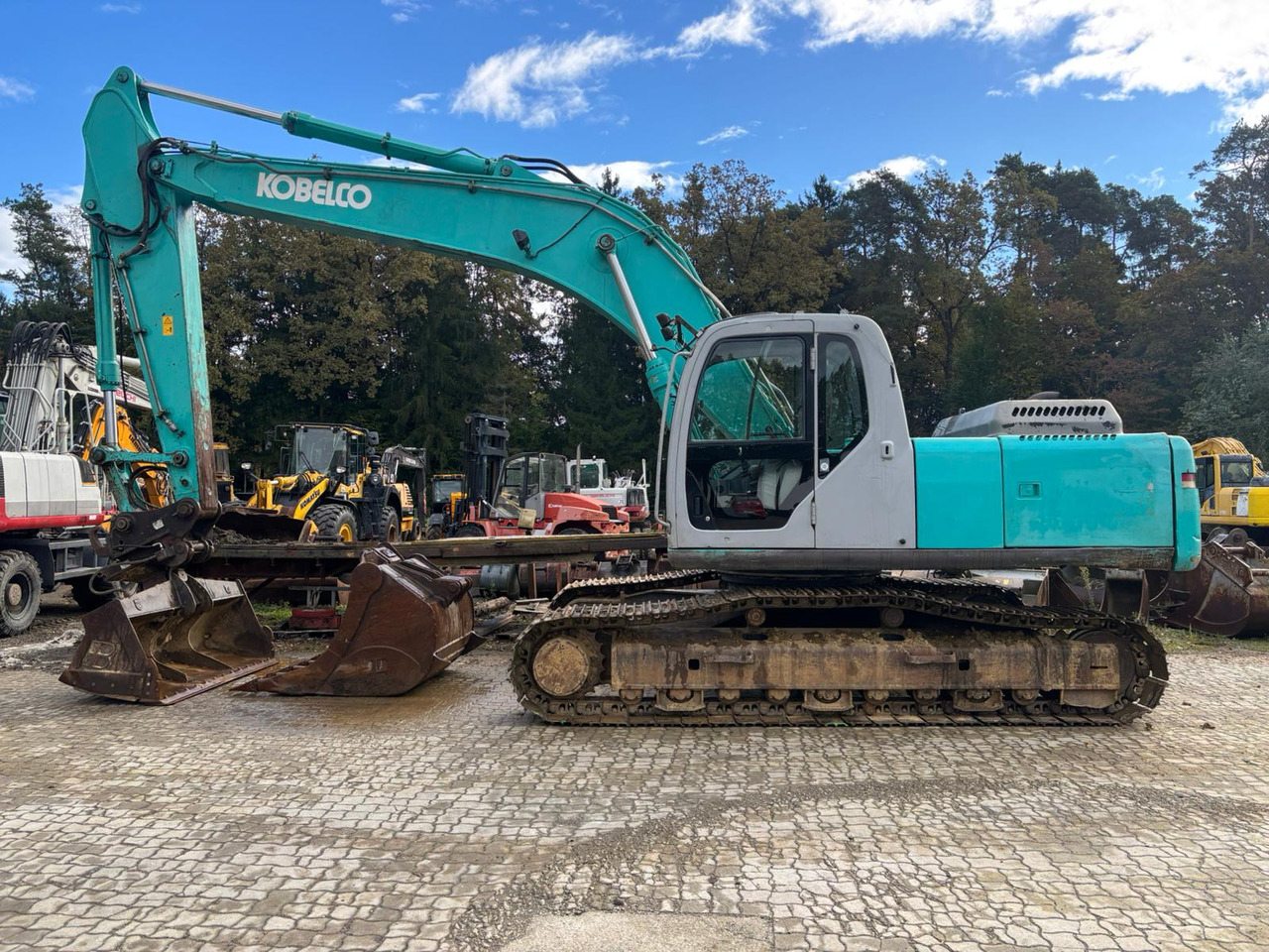 KOBELCO SK 250 NLC-6ES - Kāpurķēžu ekskavators: foto 1 KOBELCO SK 250 NLC-6ES - Kāpurķēžu ekskavators: foto 1