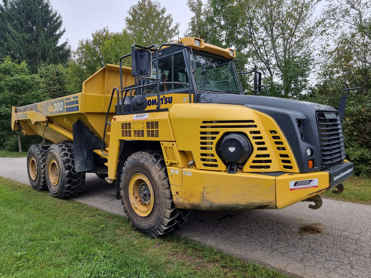 KOMATSU HM 300-5EO - Karjeru pašizgāzējs: foto 4 KOMATSU HM 300-5EO - Karjeru pašizgāzējs: foto 4