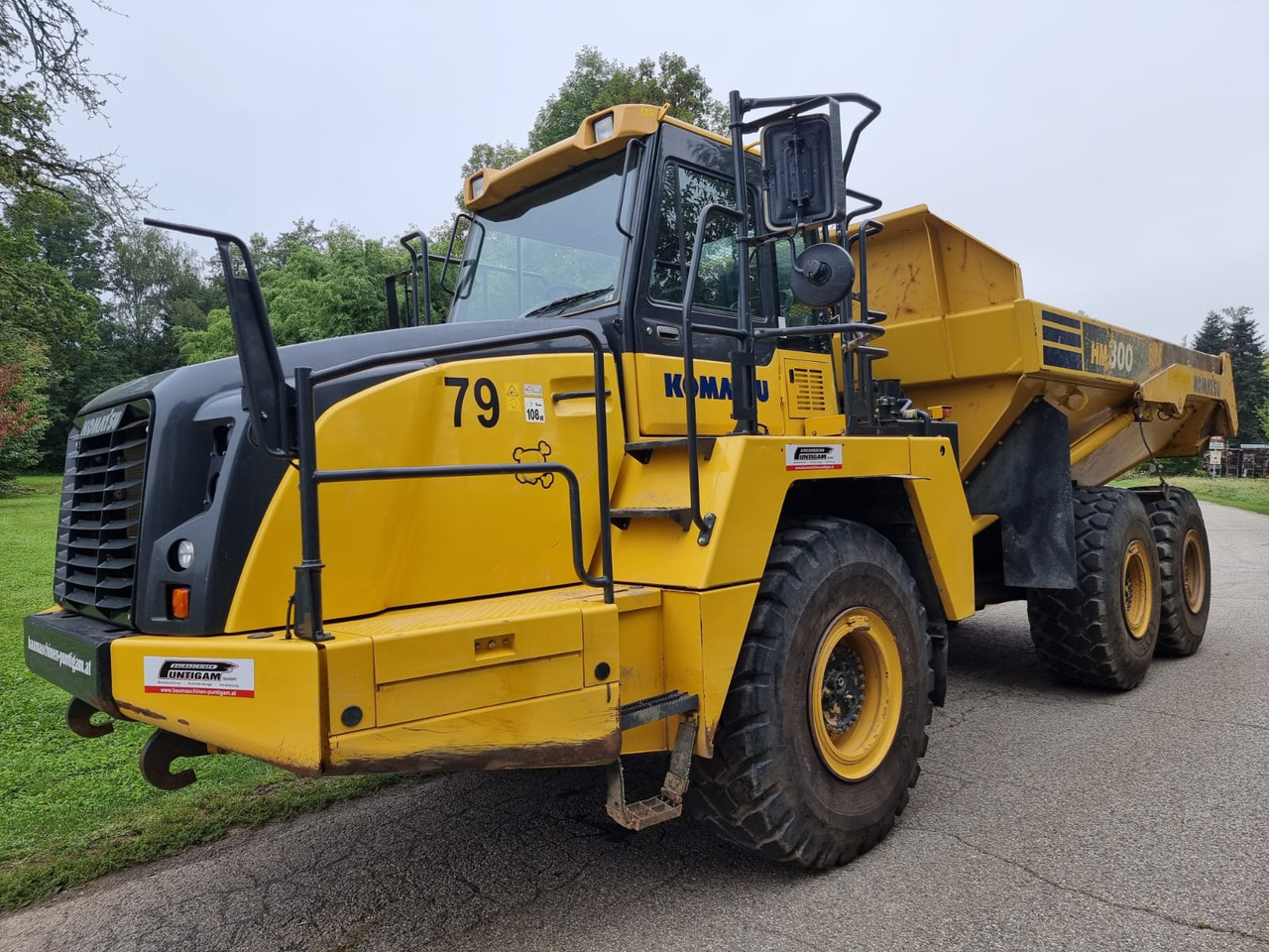 KOMATSU HM 300-5EO - Karjeru pašizgāzējs: foto 3 KOMATSU HM 300-5EO - Karjeru pašizgāzējs: foto 3