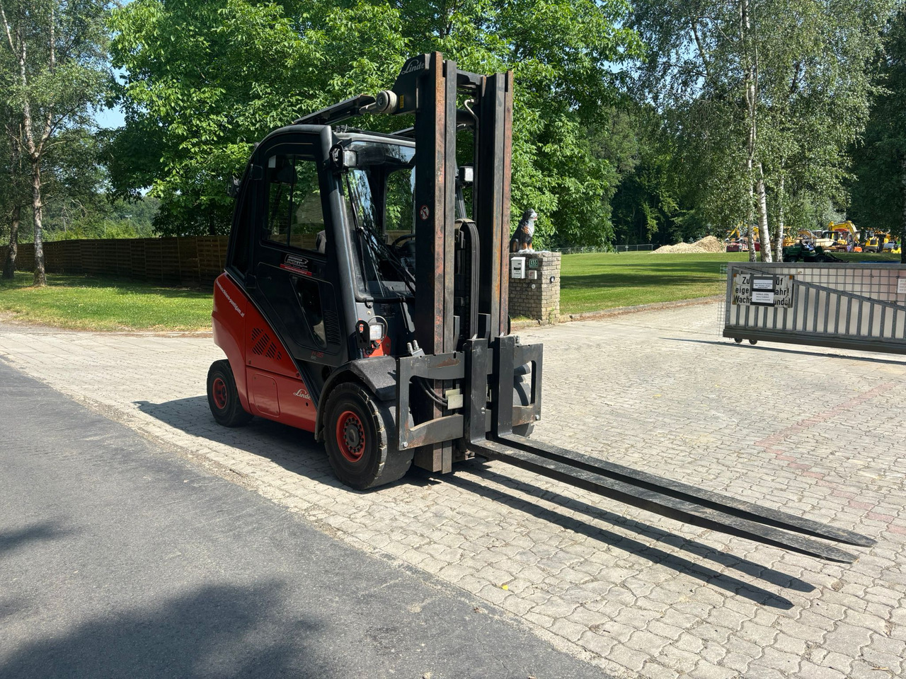 LINDE H 35 D-02 Triplex - Dīzeļiekrāvējs: foto 4 LINDE H 35 D-02 Triplex - Dīzeļiekrāvējs: foto 4