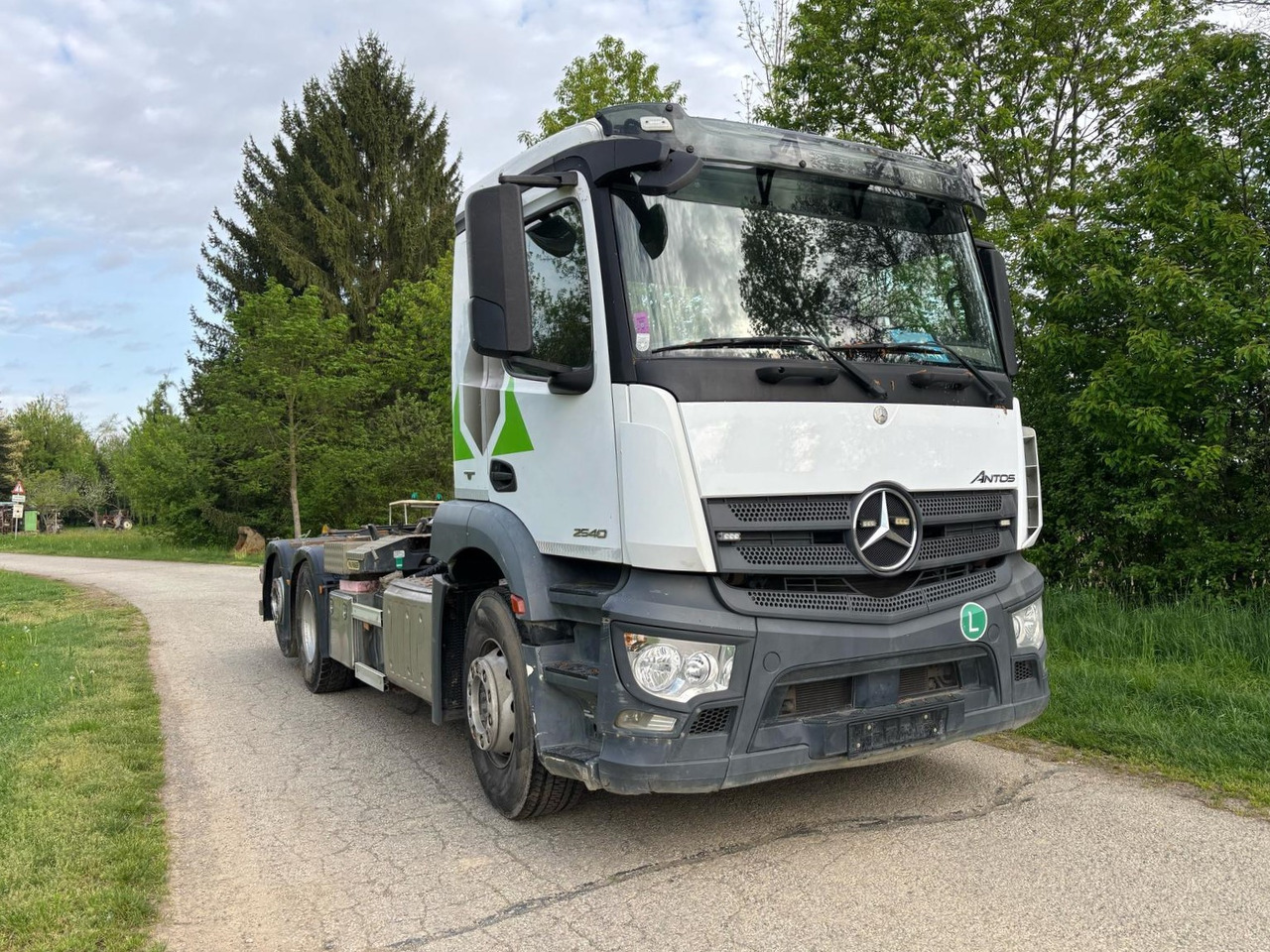 MERCEDES-BENZ Antos 2540 - Būvgružu konteineru vedējs: foto 5 MERCEDES-BENZ Antos 2540 - Būvgružu konteineru vedējs: foto 5