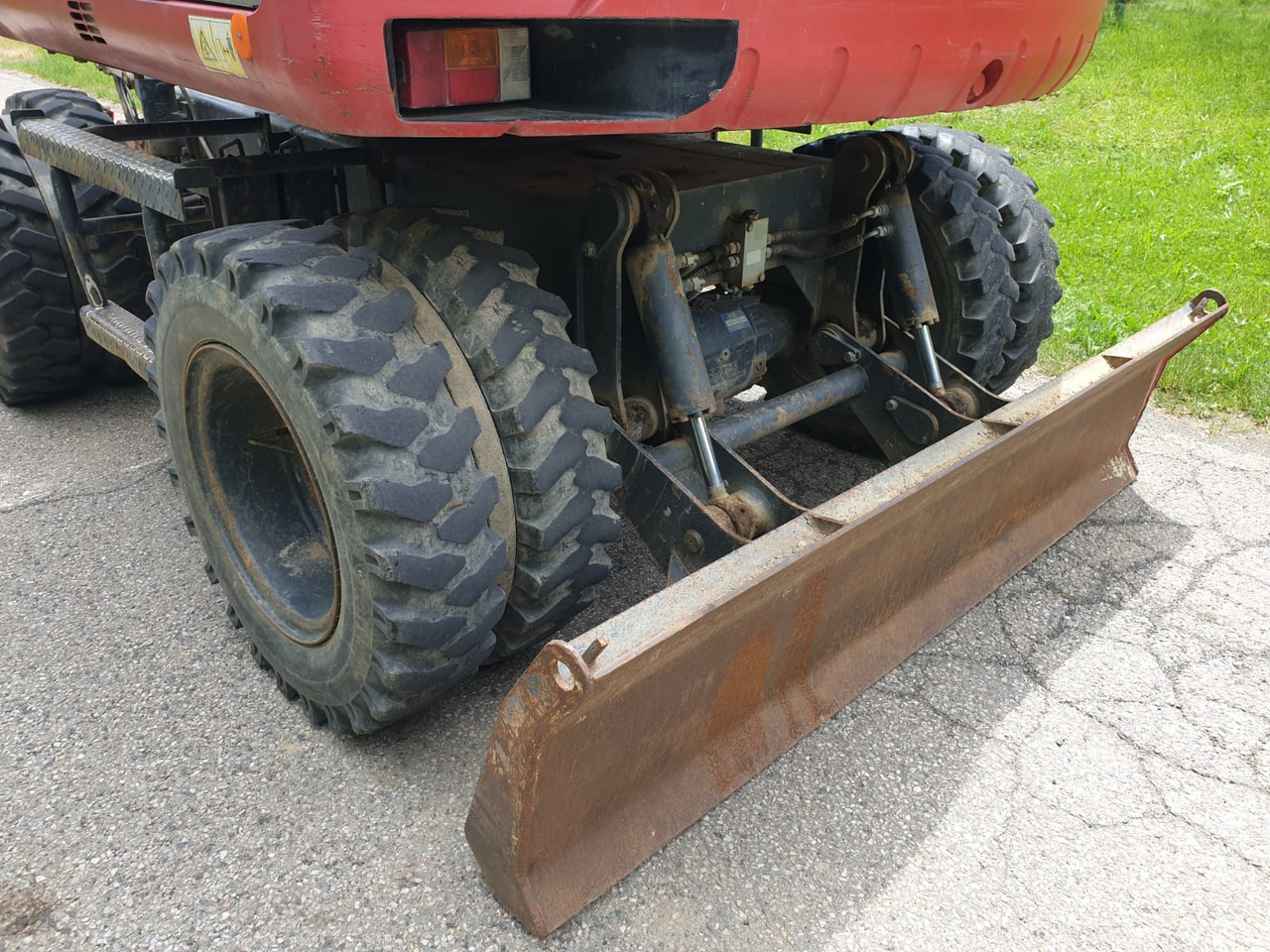 Riteņu ekskavators TAKEUCHI TB 175W: foto 9