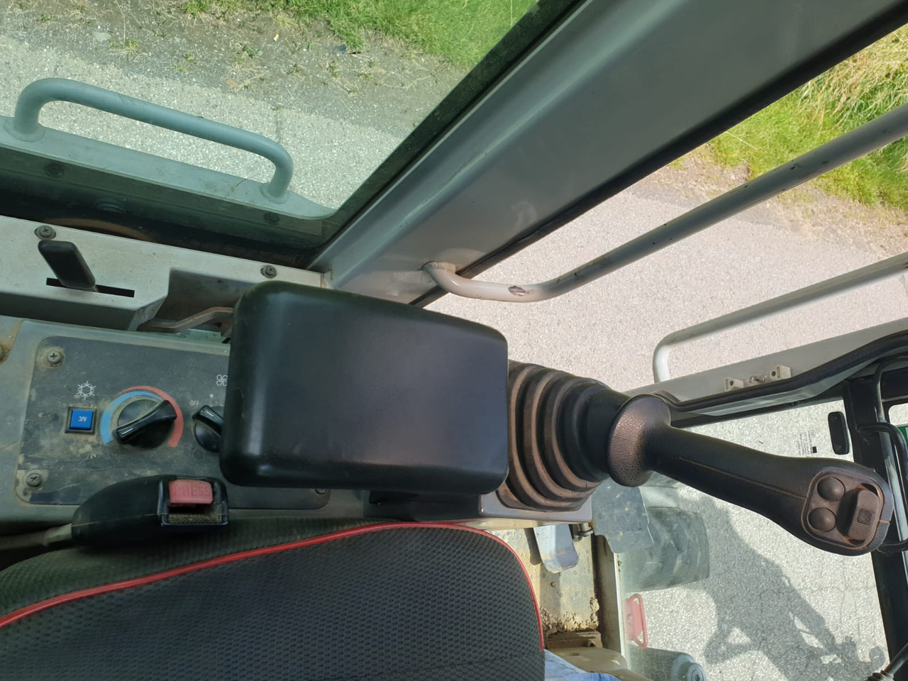 Riteņu ekskavators TAKEUCHI TB 175W: foto 19