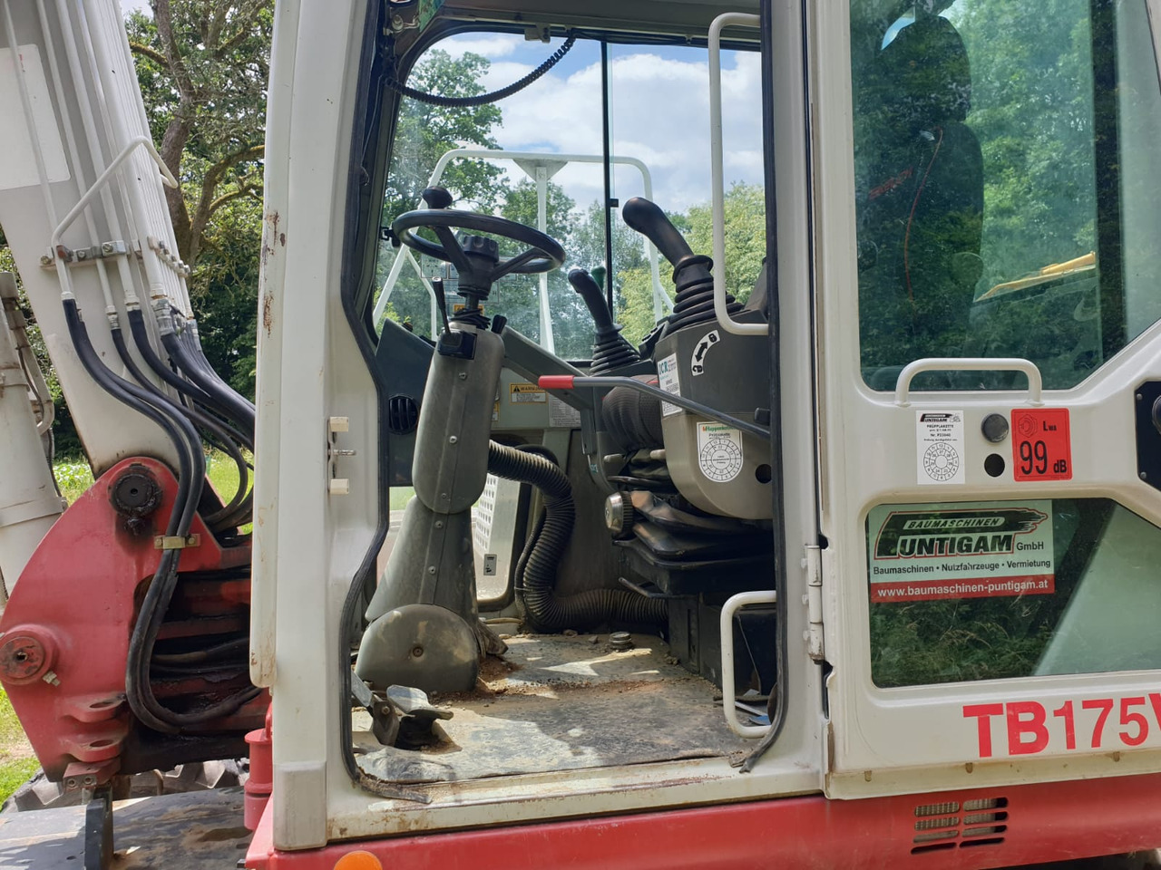 Riteņu ekskavators TAKEUCHI TB 175W: foto 16