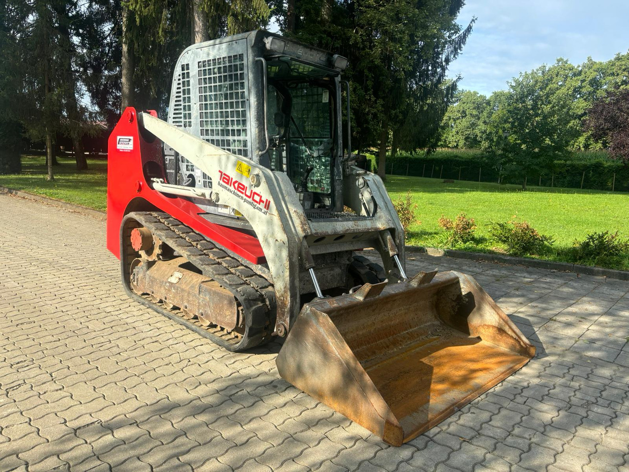 TAKEUCHI TL 230 - Kompaktiekrāvējs: foto 4 TAKEUCHI TL 230 - Kompaktiekrāvējs: foto 4