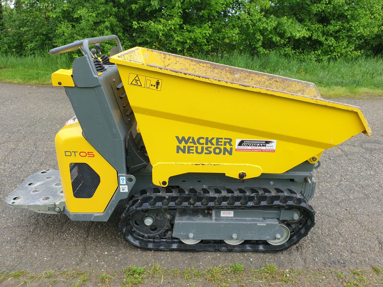 WACKER Neuson DT 05 - Kāpurķēžu pašizgāzējs: foto 2 WACKER Neuson DT 05 - Kāpurķēžu pašizgāzējs: foto 2