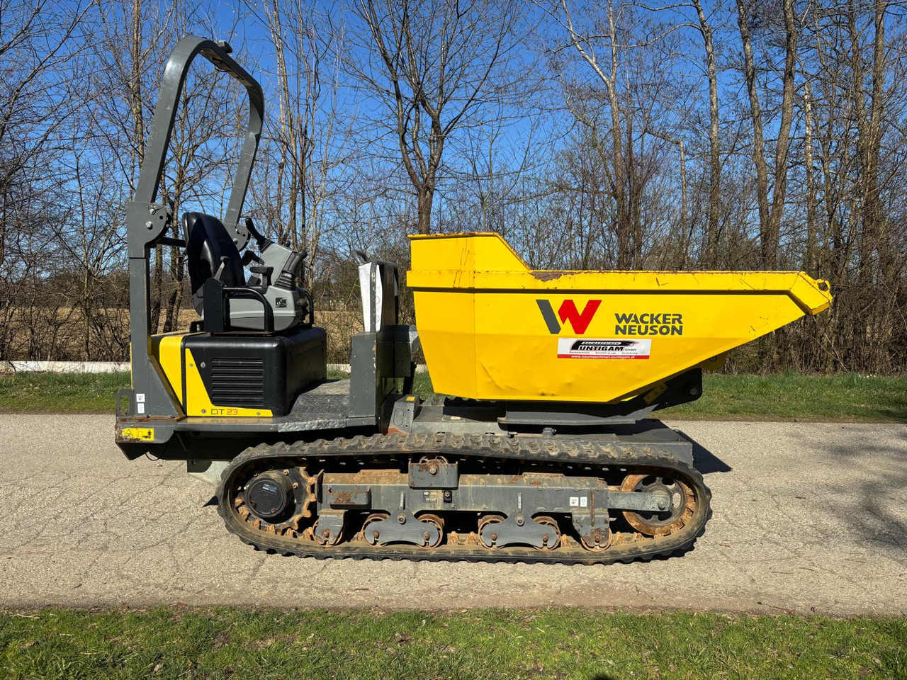 Wacker Neuson DT 23 - Kāpurķēžu pašizgāzējs: foto 2 Wacker Neuson DT 23 - Kāpurķēžu pašizgāzējs: foto 2