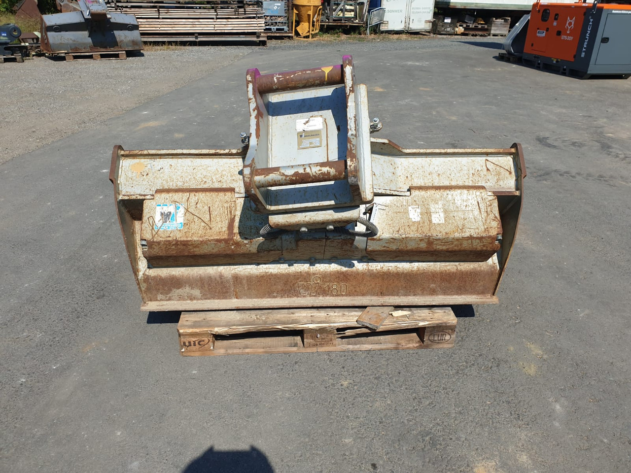 Winkelbauer Ditch-cleaning-bucket 180 cm - Ekskavatora kauss - Kāpurķēžu ekskavators: foto 4 Winkelbauer Ditch-cleaning-bucket 180 cm - Ekskavatora kauss - Kāpurķēžu ekskavators: foto 4