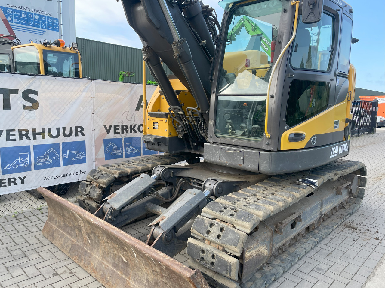 VOLVO ECR145D - Kāpurķēžu ekskavators: foto 2 VOLVO ECR145D - Kāpurķēžu ekskavators: foto 2