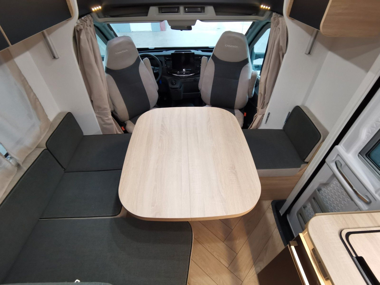 Daļēji integrētais kemperis Chausson 627 TITANIUM / - 2026 - / EINZELBETTEN & HUBBETT: foto 15