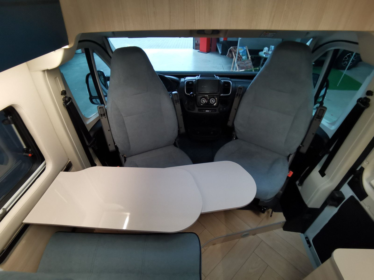 Auto kemperis Chausson V594S FIRST LINE/ -2026- / 140PS- 8G. AUTOMATIK: foto 13