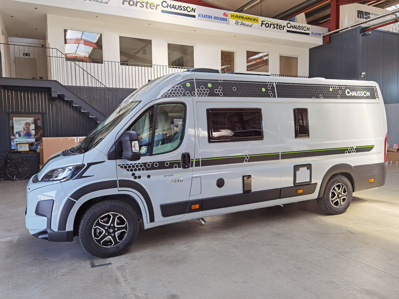 Chausson V690 SPORT LINE /-2025-/ 140PS- 8G / XXL-HUBBETT - Auto kemperis: foto 4 Chausson V690 SPORT LINE /-2025-/ 140PS- 8G / XXL-HUBBETT - Auto kemperis: foto 4