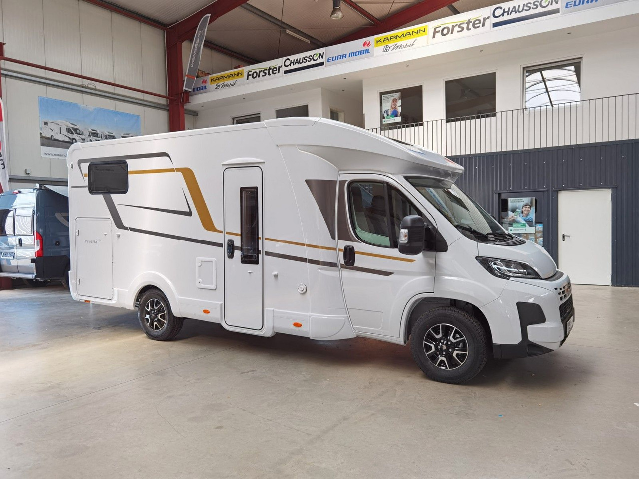 Daļēji integrētais kemperis Eura Mobil PROFILA T 695 EB / MODELL 2026 / EINZELBETTEN: foto 8 Daļēji integrētais kemperis Eura Mobil PROFILA T 695 EB / MODELL 2026 / EINZELBETTEN: foto 8