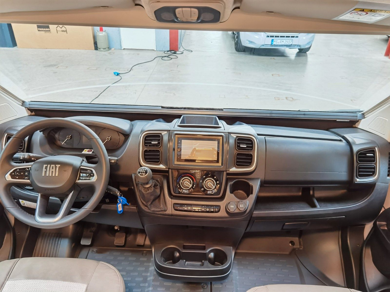 Daļēji integrētais kemperis Eura Mobil PROFILA T 695 EB / MODELL 2026 / EINZELBETTEN: foto 13 Daļēji integrētais kemperis Eura Mobil PROFILA T 695 EB / MODELL 2026 / EINZELBETTEN: foto 13