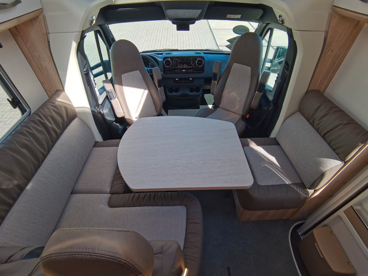 Daļēji integrētais kemperis Eura Mobil PROFILA T 696 EB /-2025-/ S-PAKET / EINZELBETTEN: foto 13