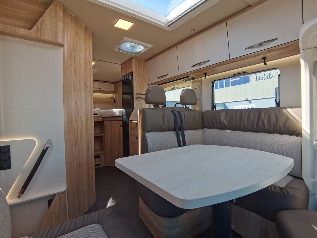 Daļēji integrētais kemperis Eura Mobil PROFILA T 696 EB /-2025-/ S-PAKET / EINZELBETTEN: foto 12