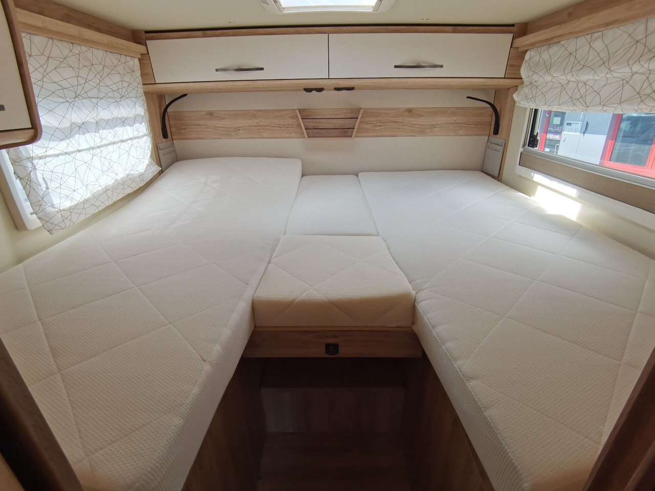 Daļēji integrētais kemperis Eura Mobil PROFILA T 720 EB /MOD. 2026/ 180PS-8G.AUTOMATIK: foto 21 Daļēji integrētais kemperis Eura Mobil PROFILA T 720 EB /MOD. 2026/ 180PS-8G.AUTOMATIK: foto 21