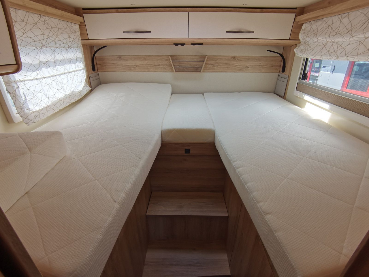 Daļēji integrētais kemperis Eura Mobil PROFILA T 720 EB /MOD. 2026/ 180PS-8G.AUTOMATIK: foto 20 Daļēji integrētais kemperis Eura Mobil PROFILA T 720 EB /MOD. 2026/ 180PS-8G.AUTOMATIK: foto 20