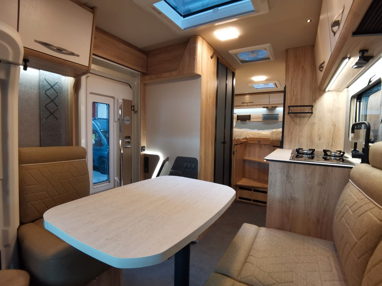 Eura Mobil XTURA 686 EF / - 2025 - / 4x4 - FERNREISEMOBIL līzingu Eura Mobil XTURA 686 EF / - 2025 - / 4x4 - FERNREISEMOBIL: foto 16