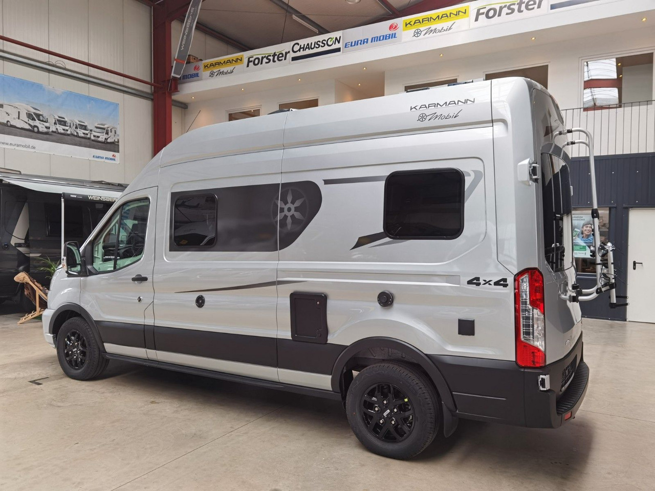 Karmann DEXTER 560 / 170PS - 4x4 / SOLAR & MARKISE & ALU - Auto kemperis: foto 5 Karmann DEXTER 560 / 170PS - 4x4 / SOLAR & MARKISE & ALU - Auto kemperis: foto 5