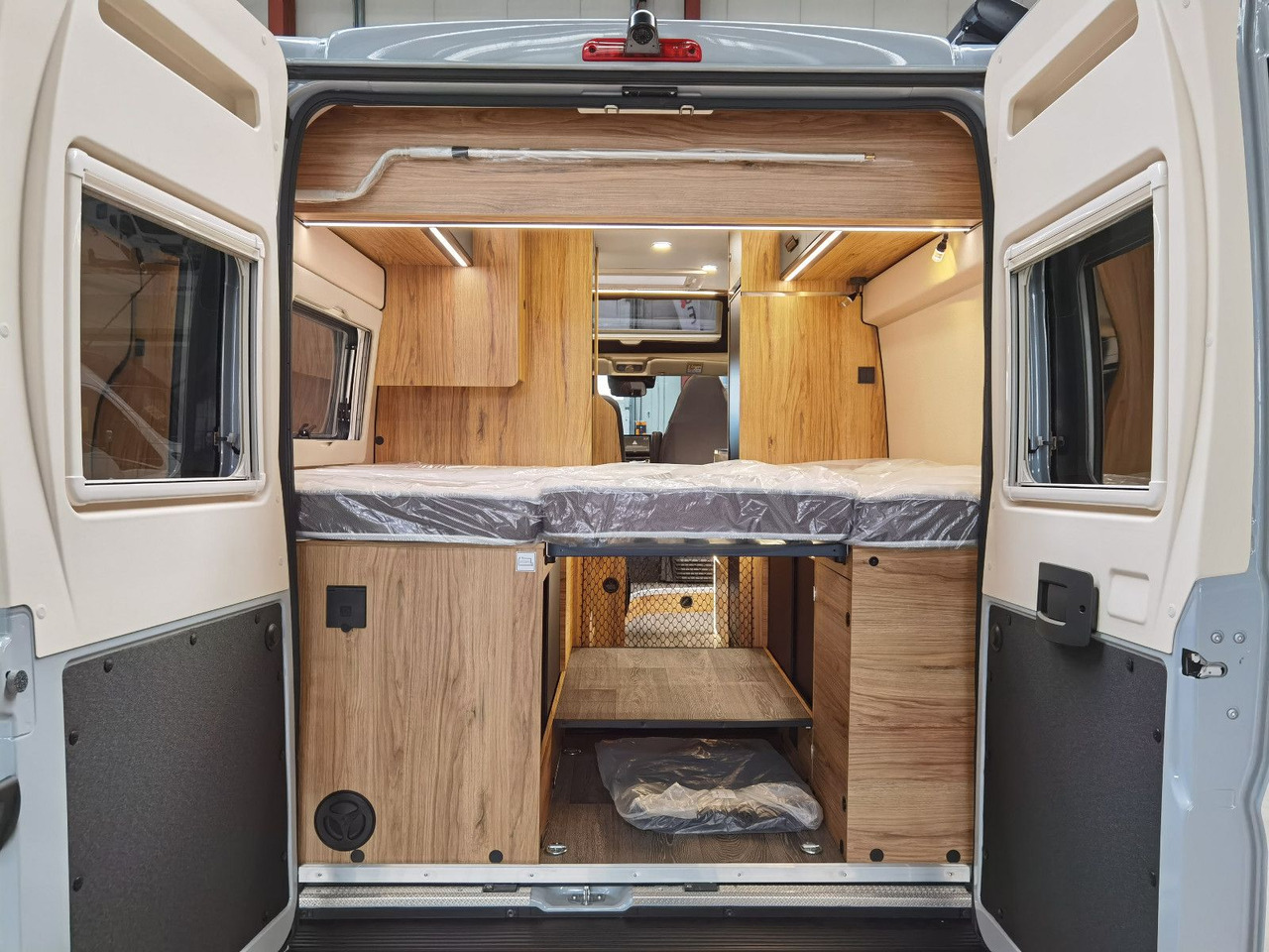 Auto kemperis Karmann DEXTER 580 /- 2026 -/ PANORAMA DACHFENSTER: foto 10